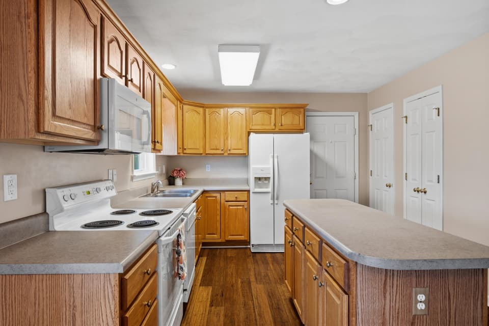 55 Sapphire Avenue, photo 20 of 40