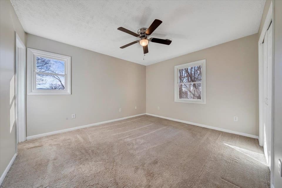 1100 Flint Drive, photo 23 of 40