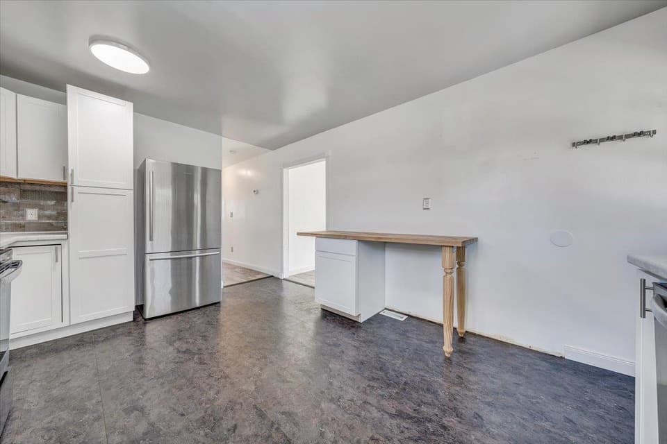 2672 Violet Lane, photo 7 of 34