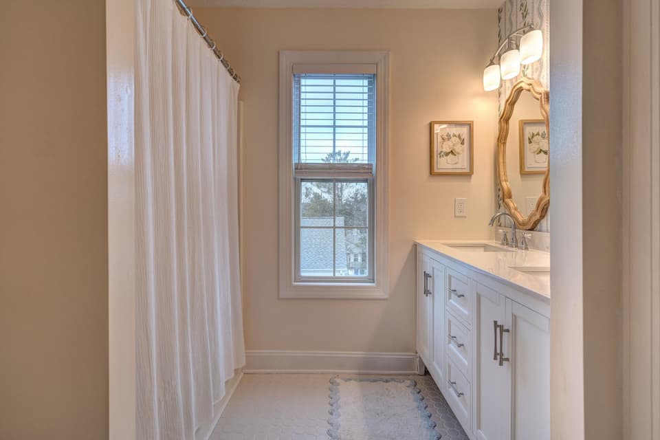 250 Silver Leaf Drive, photo 25 of 40