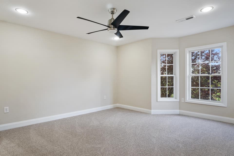 135 Phoenix Boulevard, photo 20 of 40