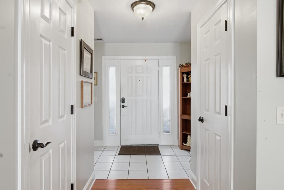 310 Pin Oak Drive, photo 5 of 40