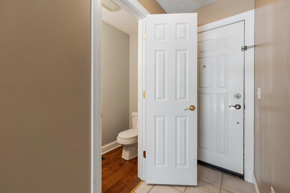 1695 Providence Boulevard, photo 3 of 31