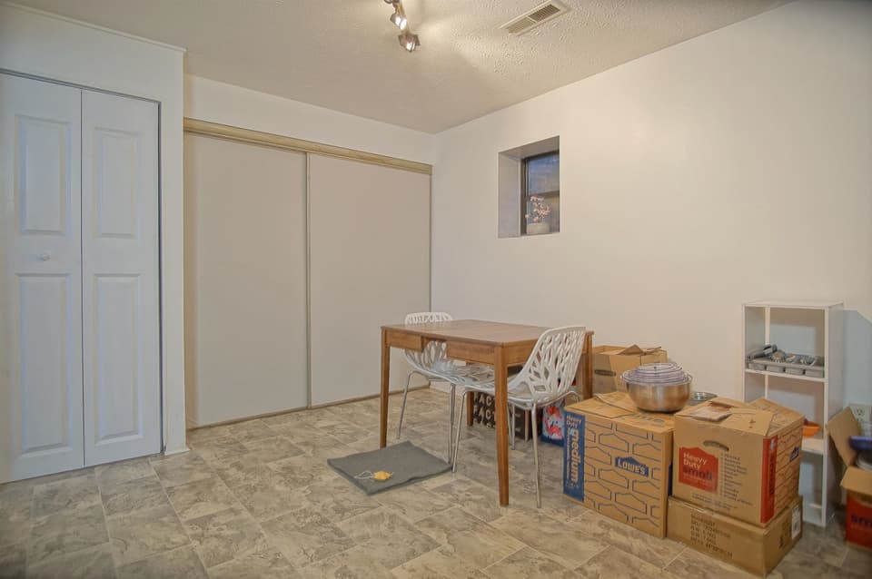 2598 Townhouse Drive, photo 10 of 25