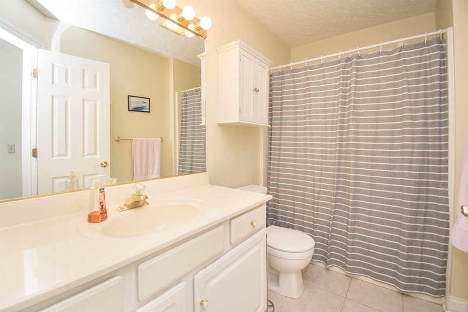 420 Silver Leaf Drive, photo 22 of 40