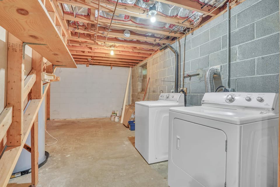 650 Betty Drive, photo 39 of 40