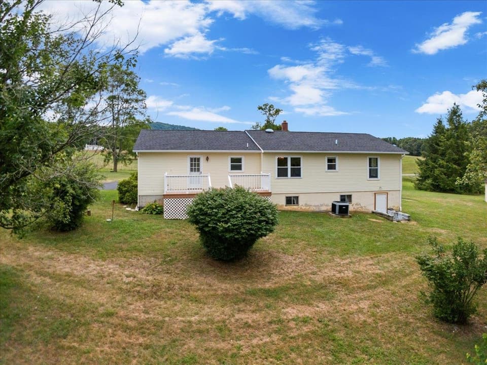 3540 Fairview Church Road, photo 7 of 40