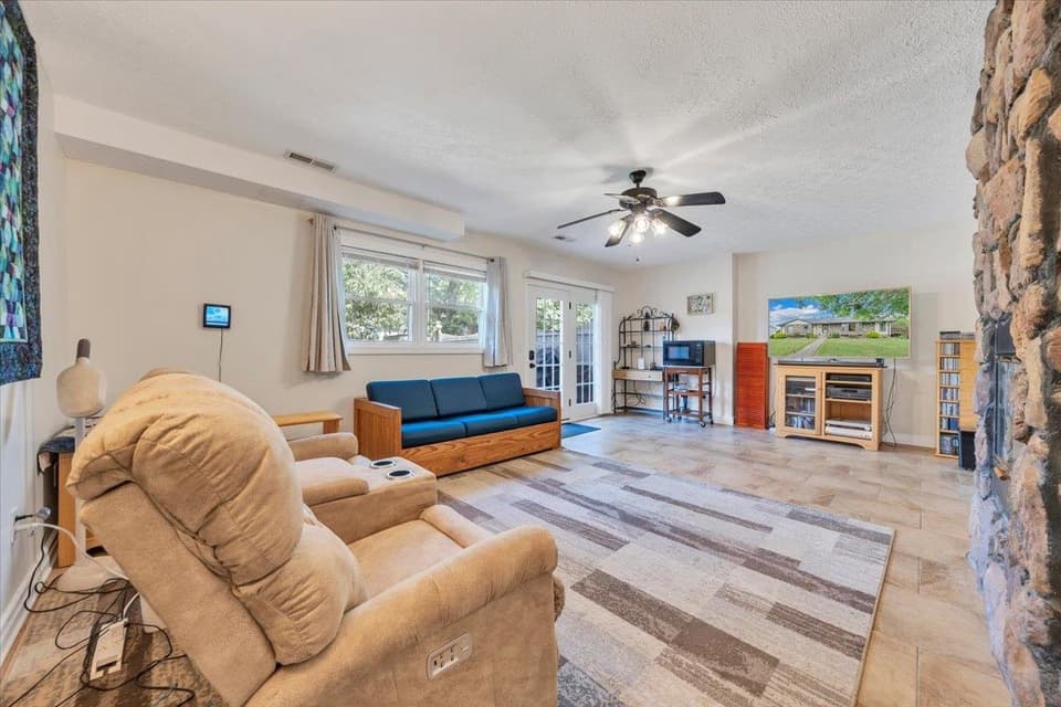 1280 Tranquility Viaduct, photo 33 of 40