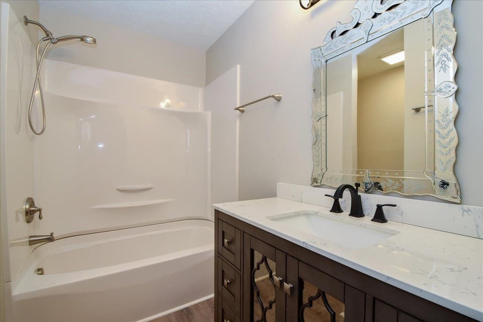 475 Warrior Drive, photo 18 of 24