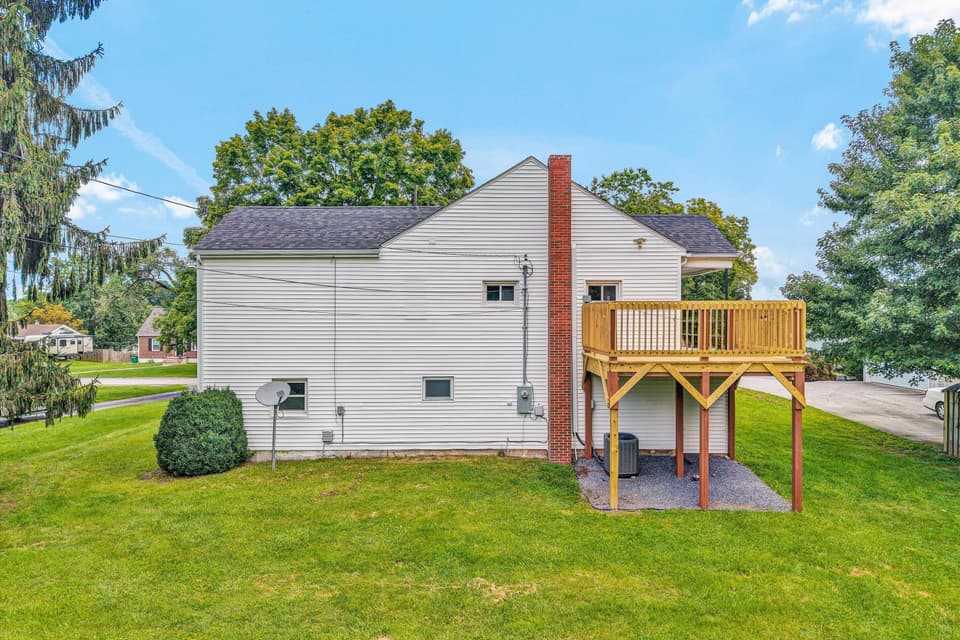 215 S Hill Dr, photo 28 of 37