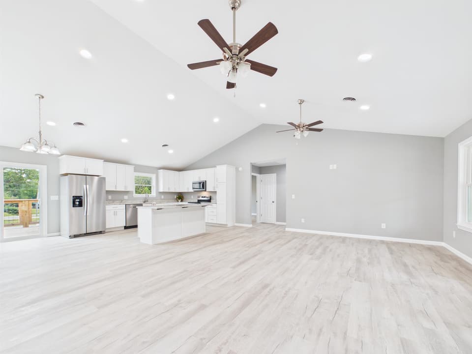 360 Church Street, photo 8 of 40