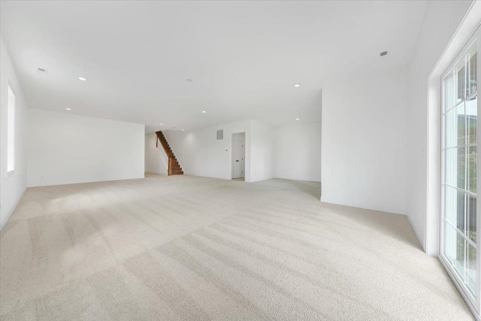 1027 Round Meadow Drive, photo 32 of 40