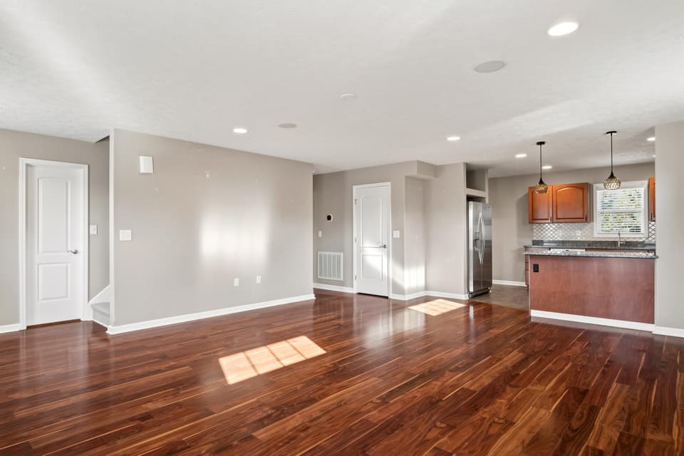 135 Alexa Lane, photo 13 of 40