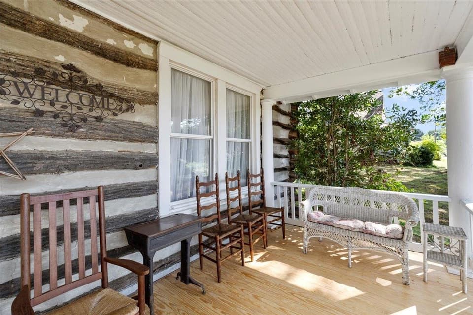 510 Ellett Road NE, photo 8 of 40