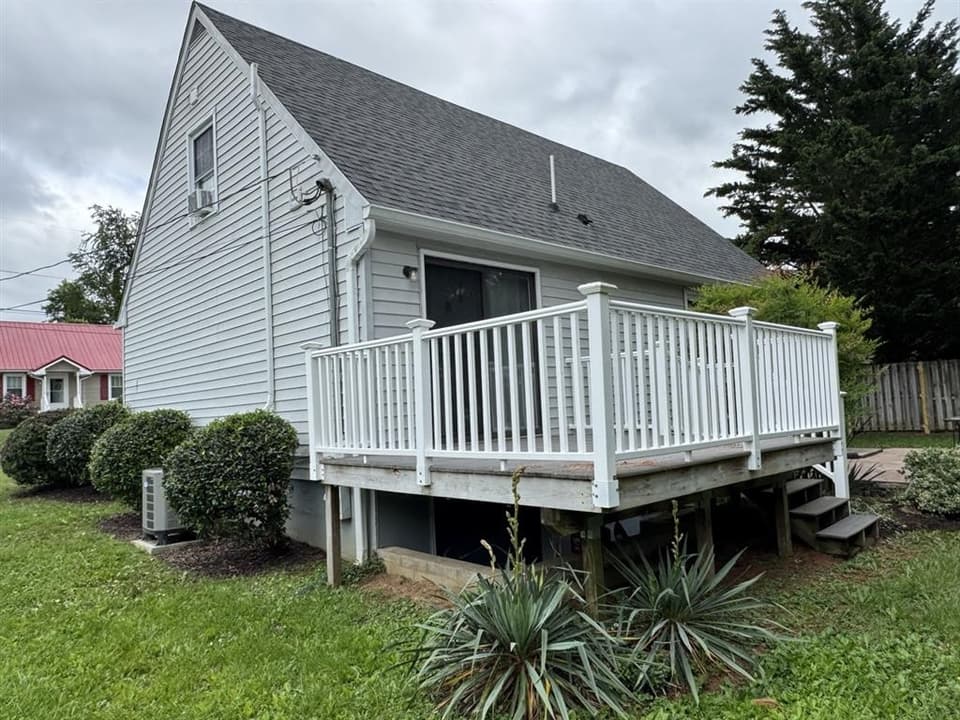 200 Craig Street, photo 7 of 40