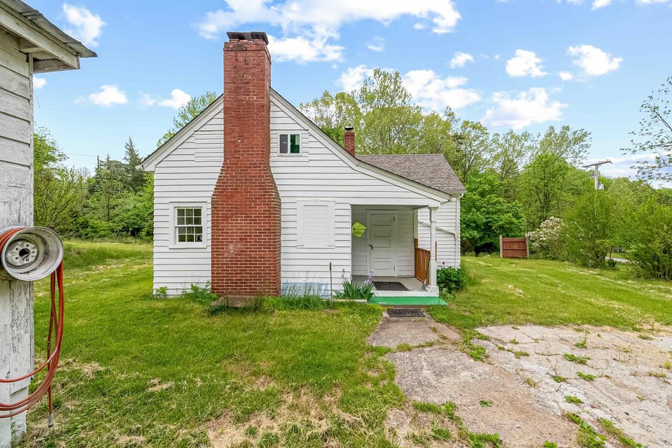 2734 Vicker Switch Road, photo 5 of 40