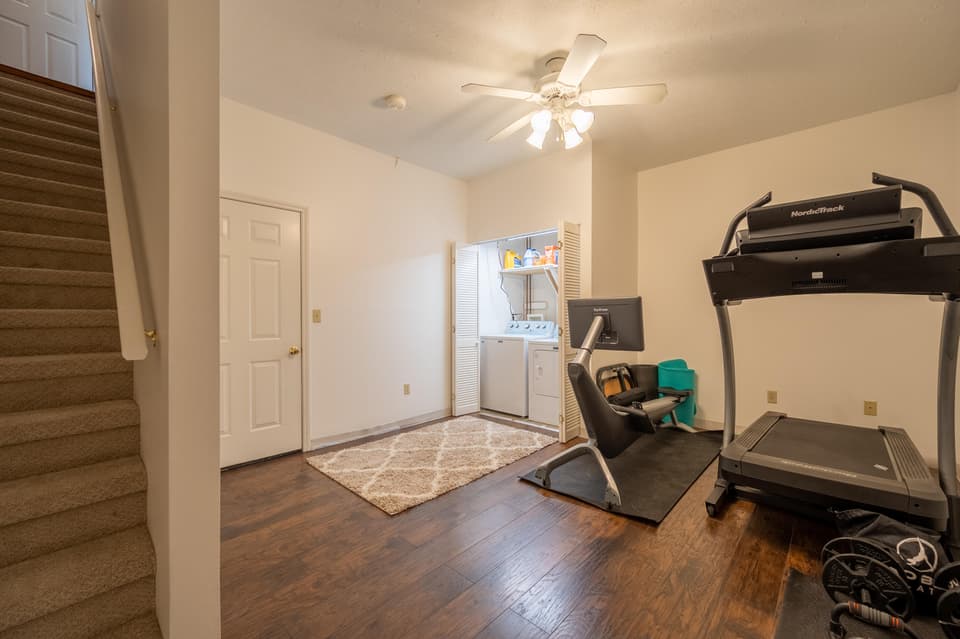 1654 York Dr NW, photo 34 of 38