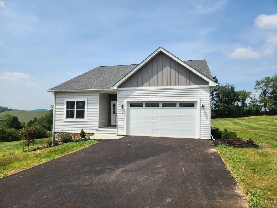 4205 Stanley Road, photo 4 of 37
