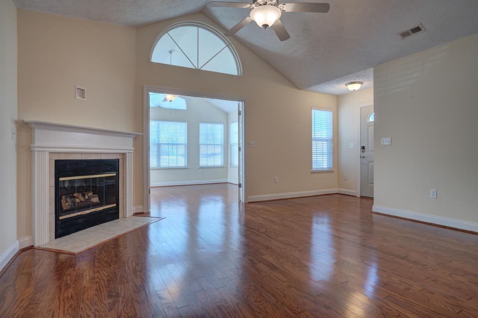 410 32-2 Revolution Circle NW Unit 322, photo 6 of 40