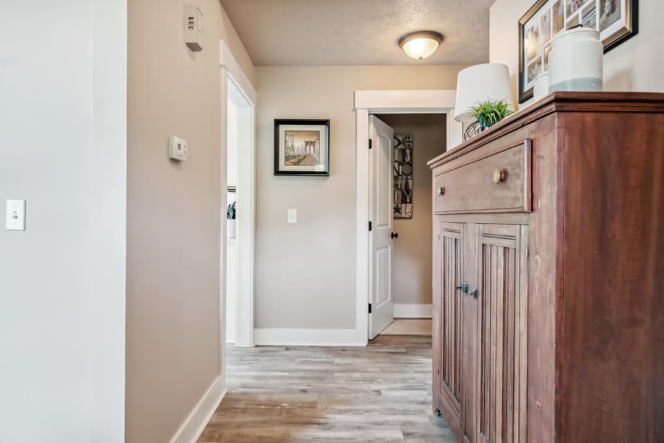 475 Chrisman Street, photo 7 of 40