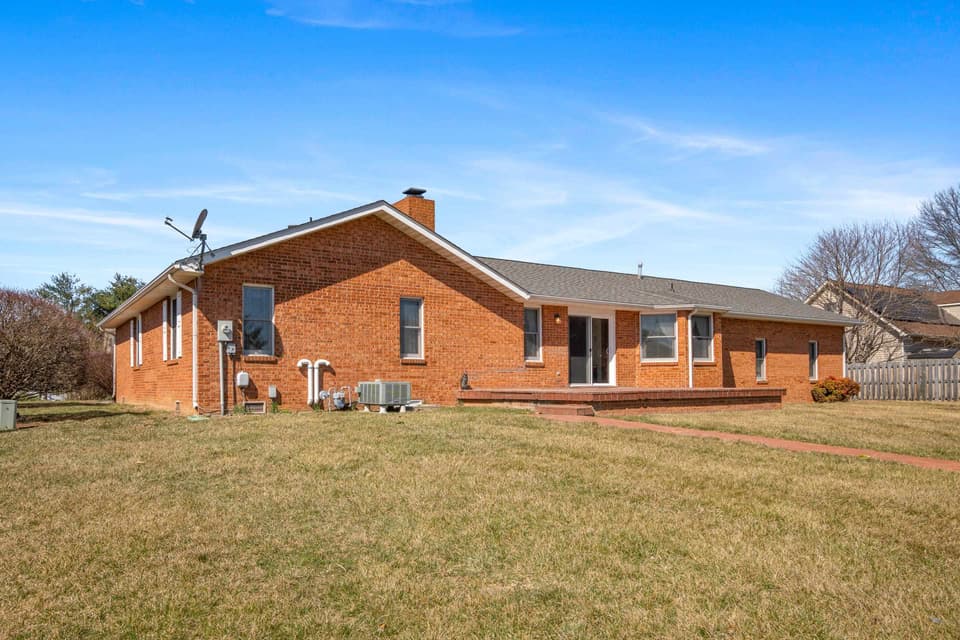 1165 Tranquility Viaduct, photo 10 of 40