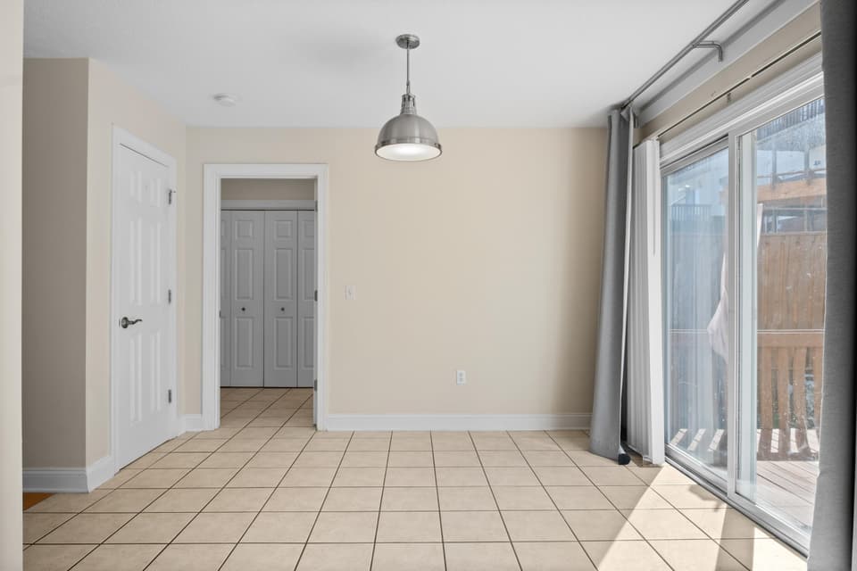 510 Oak Tree Boulevard NW, photo 9 of 33