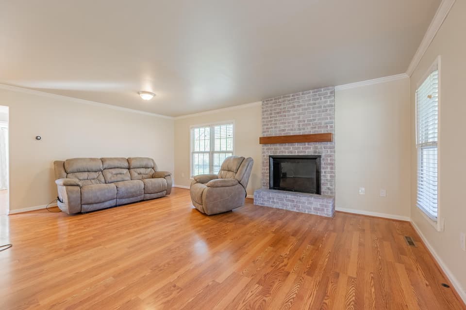 497 Canterbury Street SW, photo 22 of 40
