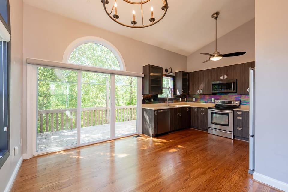 1095 Red Leaf Court, photo 31 of 40