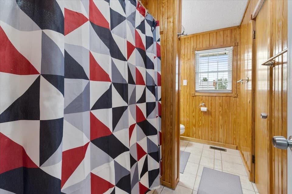 106 Miller Street SE, photo 28 of 40