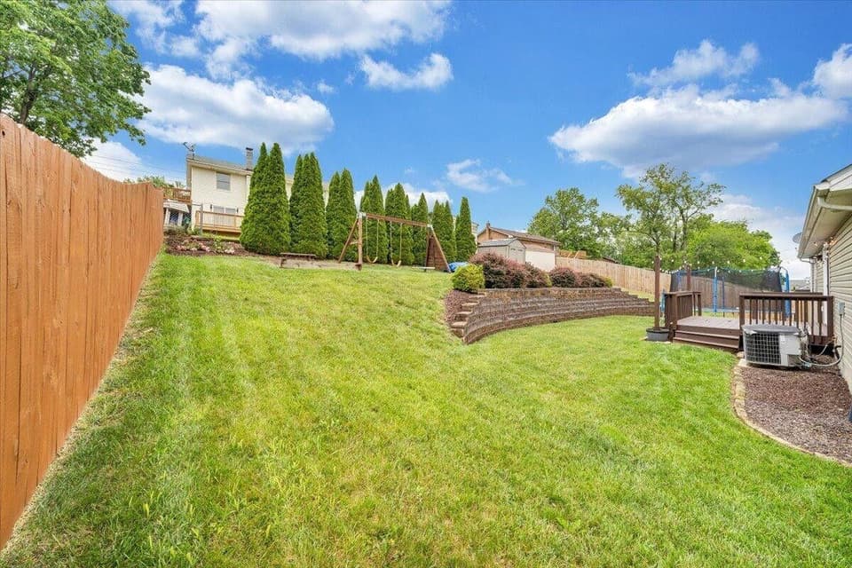 590 Keystone Drive, photo 34 of 37