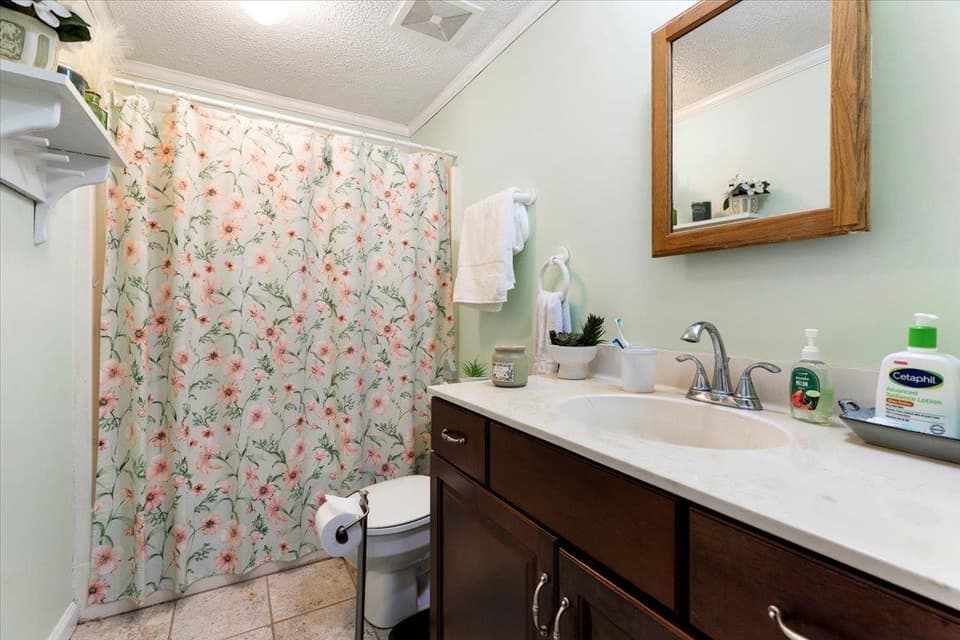 1290 Sherwood Drive, photo 22 of 40