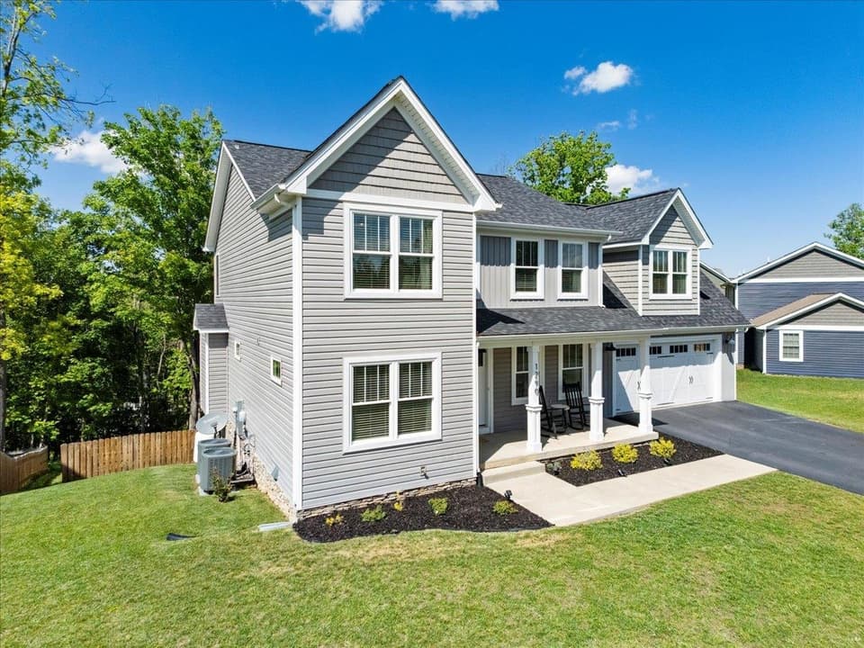 1290 Walnut Ridge Road, photo 3 of 40