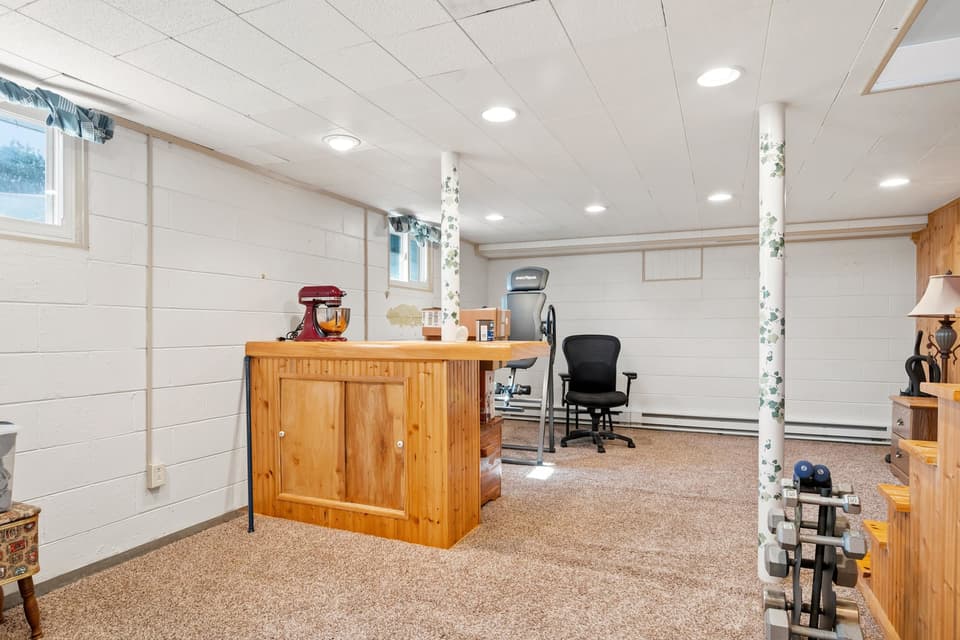 106 Roseland Drive, photo 24 of 39