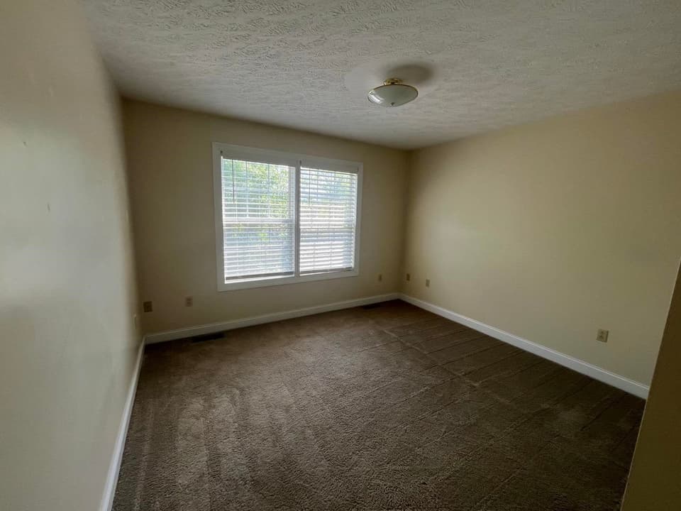 315 Silver Leaf Drive, photo 23 of 35