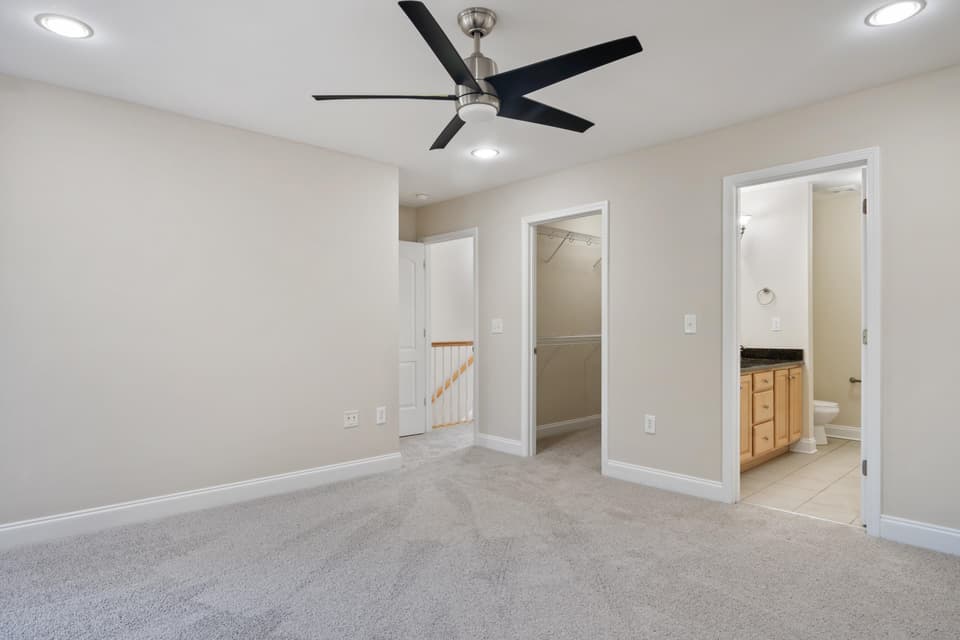 135 Phoenix Boulevard, photo 21 of 40