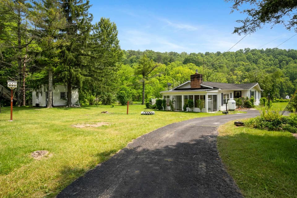 2944 Pilot Road, photo 10 of 40