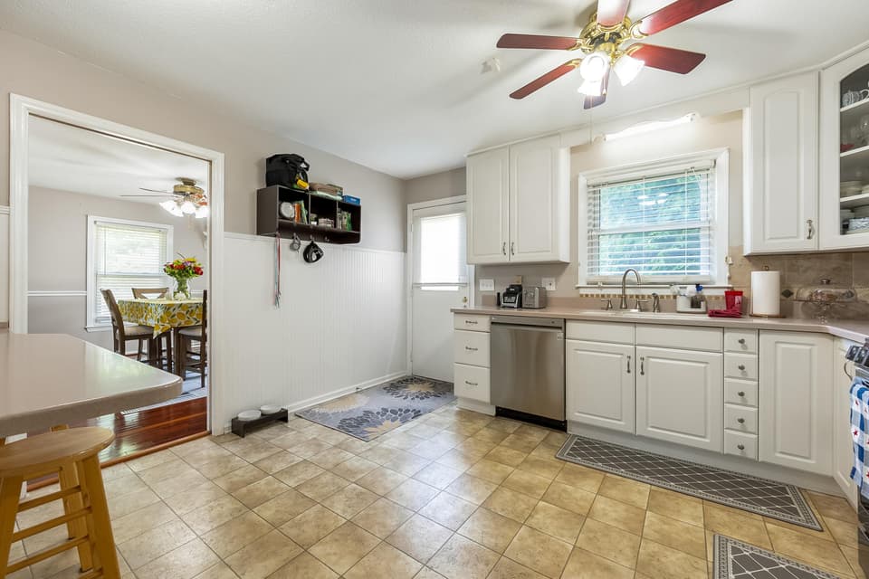 170 Briarwood Drive, photo 11 of 40