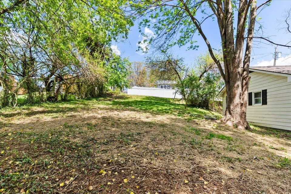 235 Lucas Street NE, photo 20 of 20
