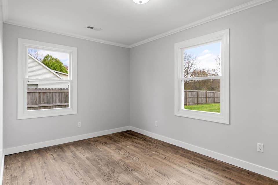 4090 Roanoke Street, photo 13 of 40