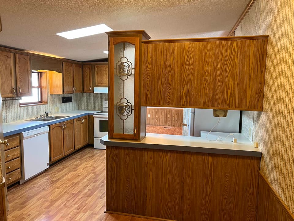 215 Jones Street, photo 11 of 23