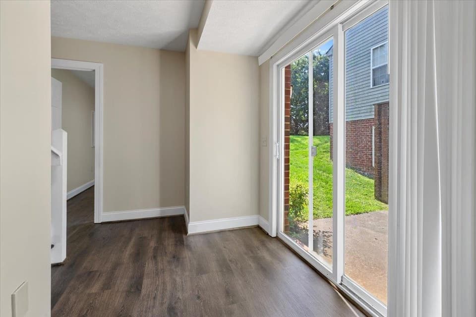 1215 Orange Leaf Court, photo 5 of 40