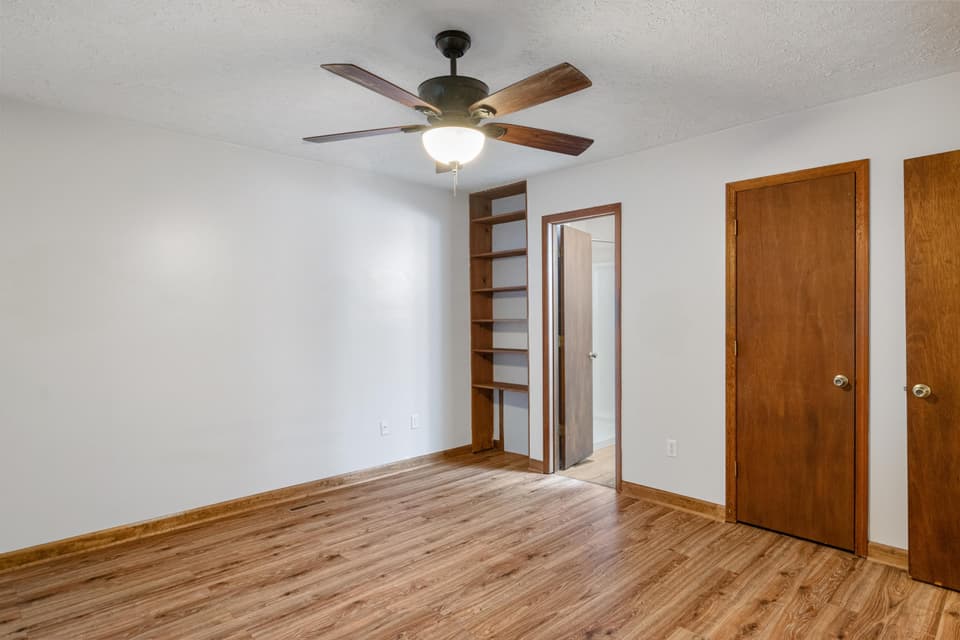 1155 Hans Meadow Road, photo 14 of 34