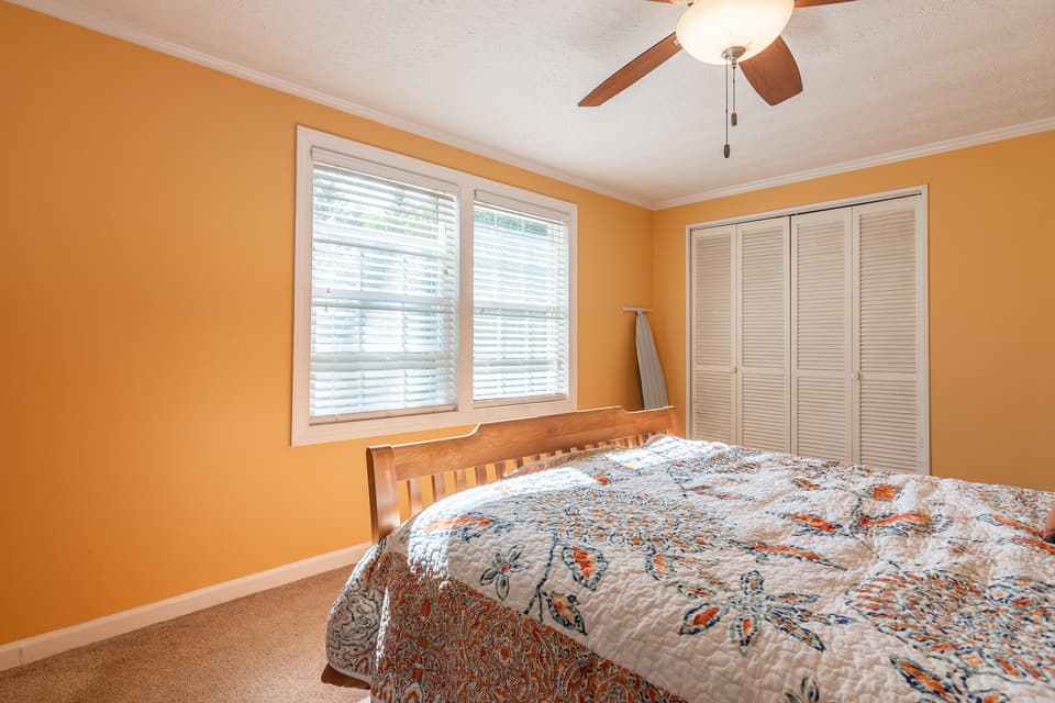 700 Black Bear Run Rd, photo 8 of 39