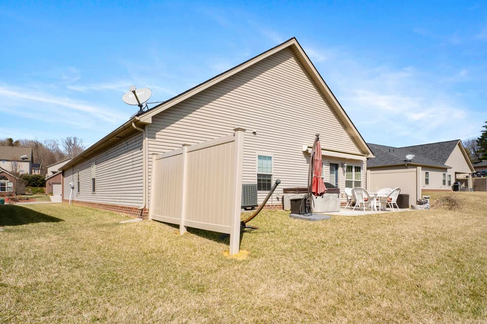 45 Gavins Court NW, photo 40 of 40