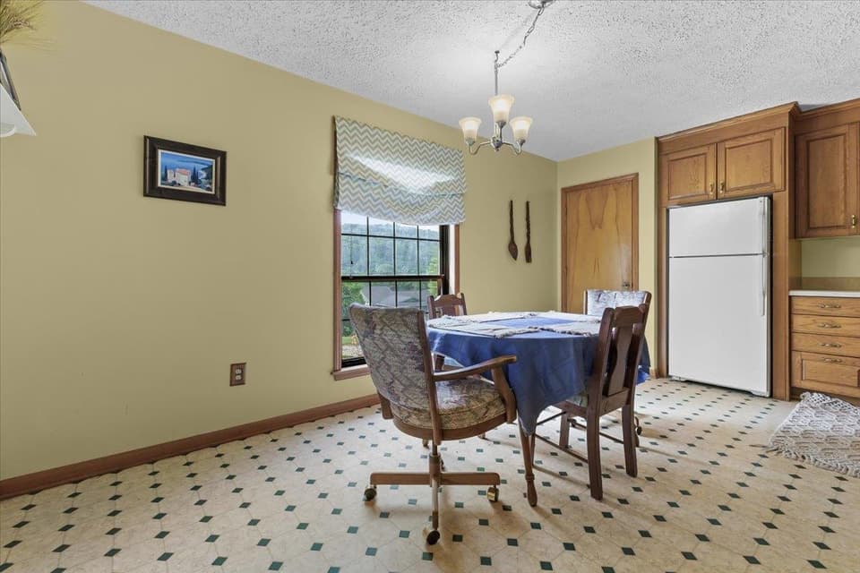435 Mulberry Drive, photo 18 of 36