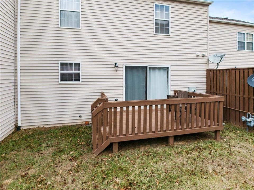910 Oak Tree Boulevard, photo 35 of 40