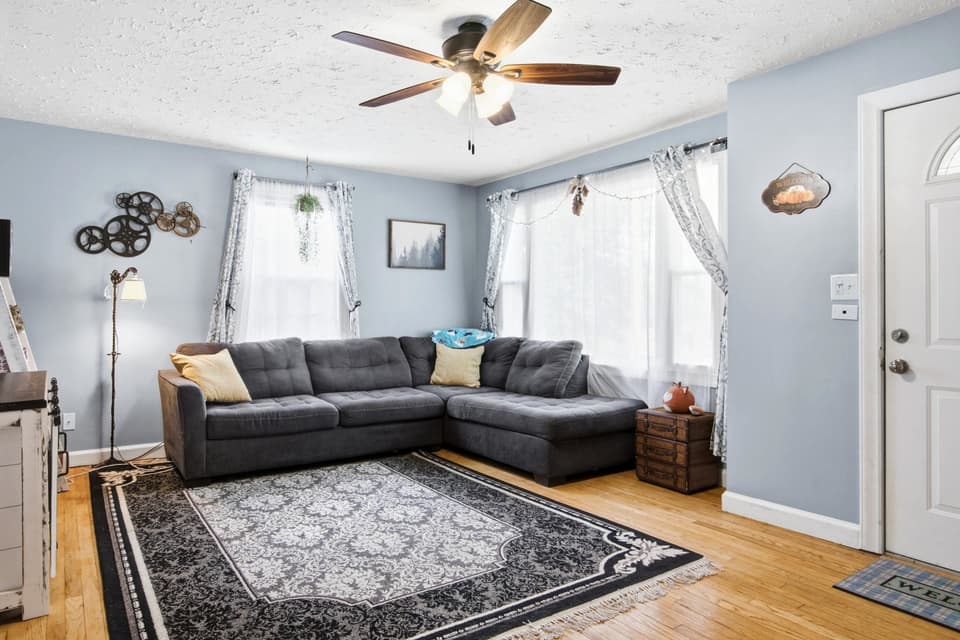 270 Haymaker Street, photo 6 of 35