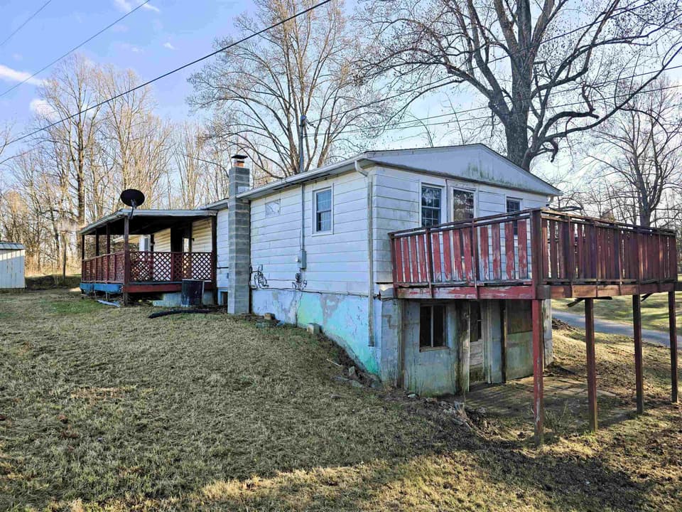 208 Easy Street, photo 7 of 39