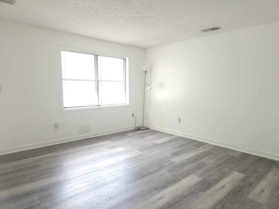 2594 Townhouse Street, photo 3 of 17