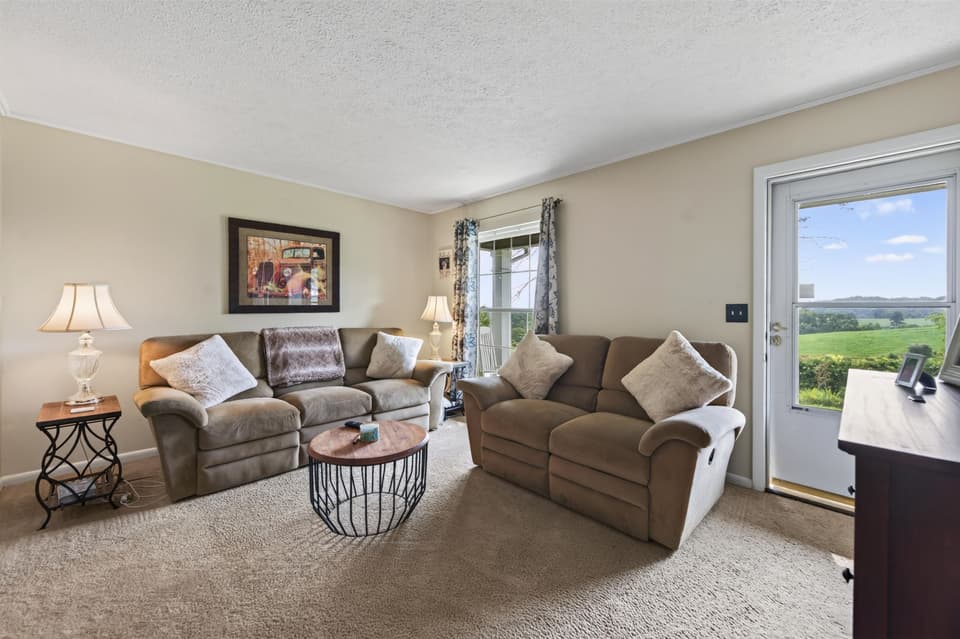 867 Switchback Road, photo 8 of 40